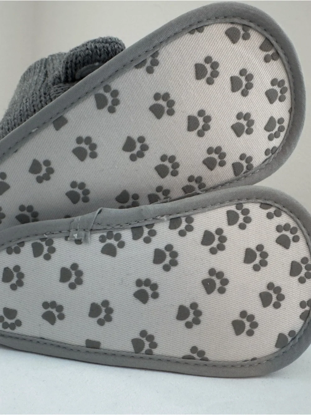 New Childs Bear Slippers Gray Sz 7